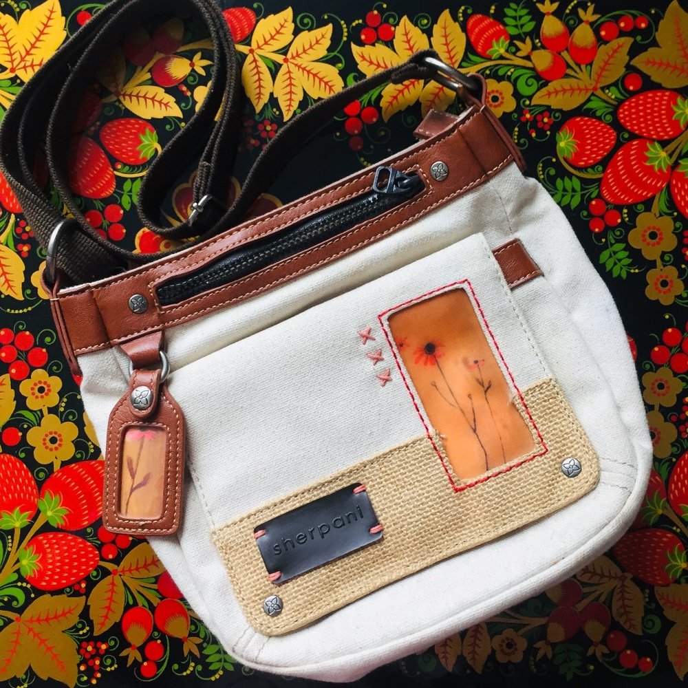 Sherpani Willow Crossbody Bag